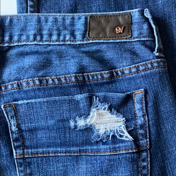 Simply Vera Wang Distressed Jeans - Picture 3 of 5